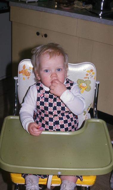 1976, 06:  Eddy in high chair