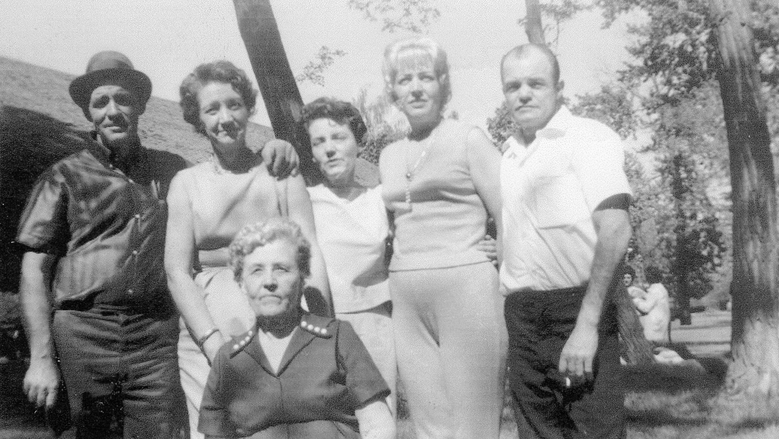 Grandmother Fincher, Eddy, Thelda, Sally, June, DeVerle